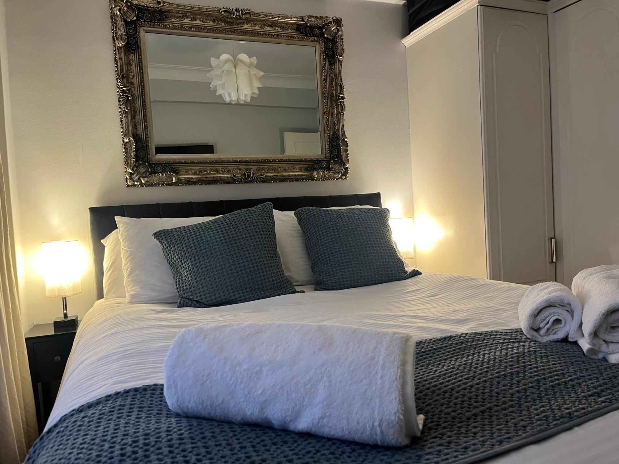Modern Quiet 1 Bed Flat -Mayfair Londra Esterno foto